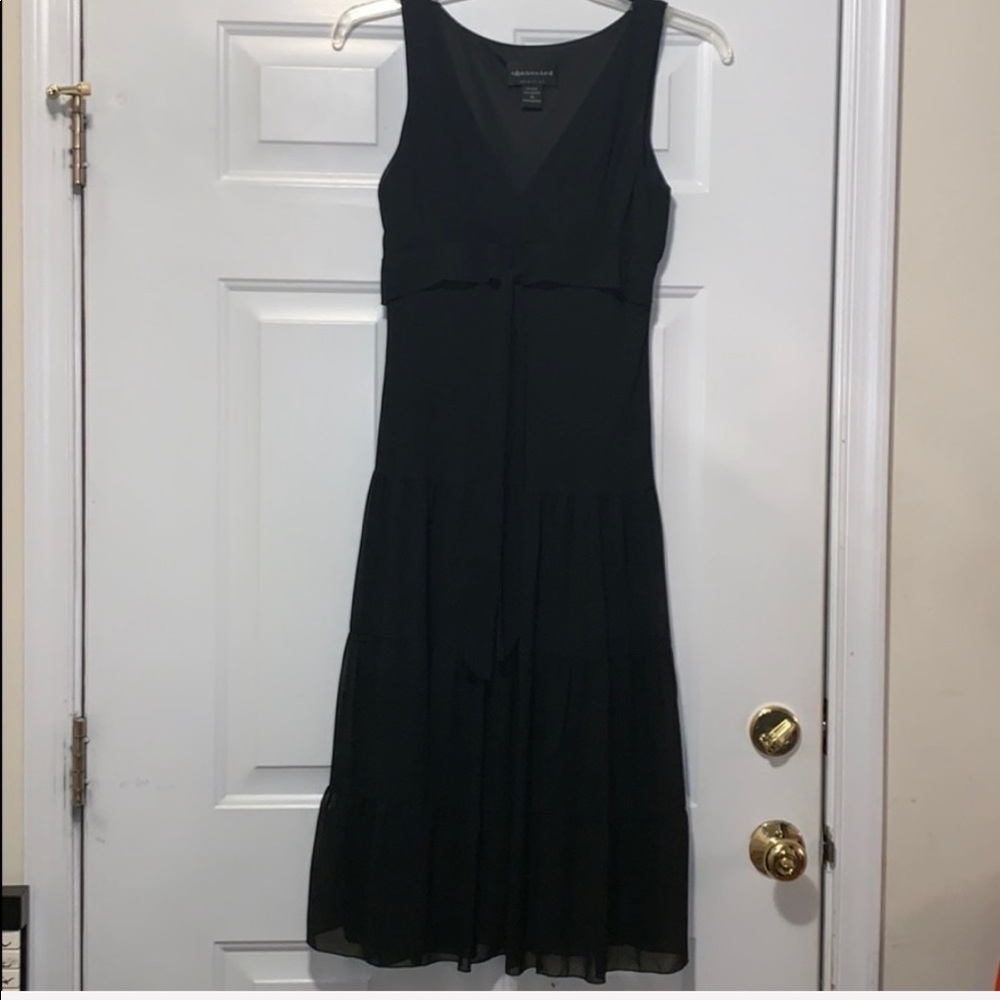 Connected Apparel Black Midi Dress Sz 10 Sleeveless VNeck Tiered Chiffon Classic
